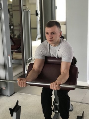 Андрій Мельник